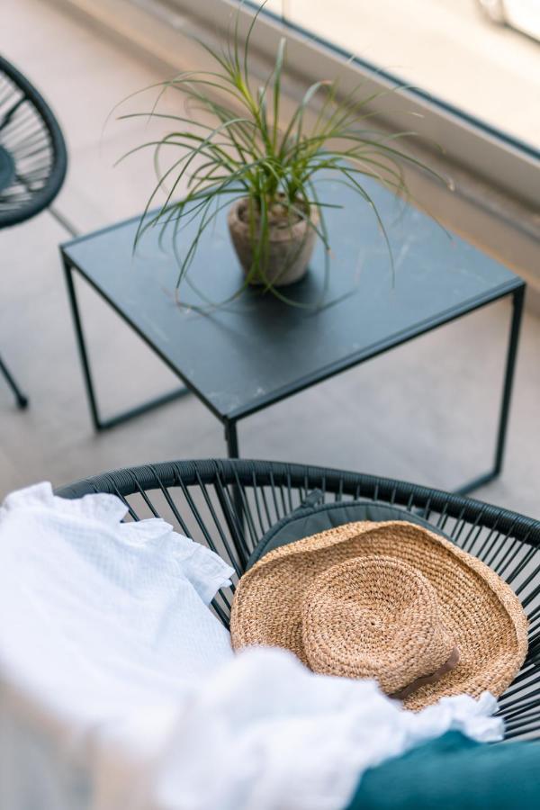 Brand New Suites In City Center Heraklion  Bagian luar foto