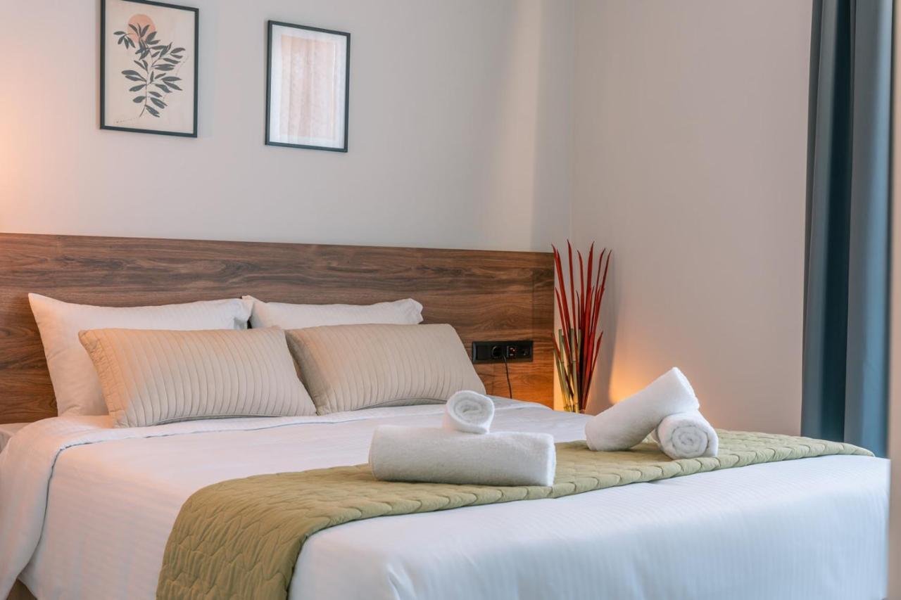 Brand New Suites In City Center Heraklion  Bagian luar foto